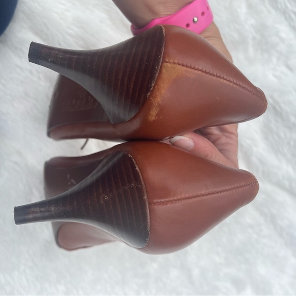Brooks Brothers Kitten Heels Women’s size 9 Brown with Tassels - Picture 7 of 11